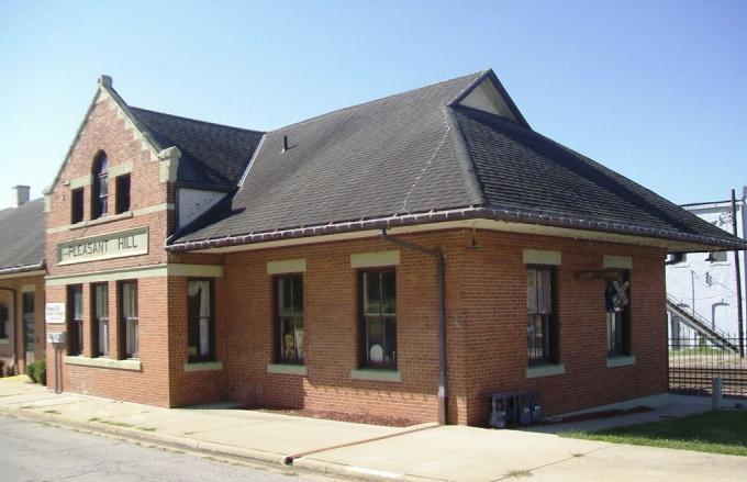 Pleasant Hill Missouri Train Station